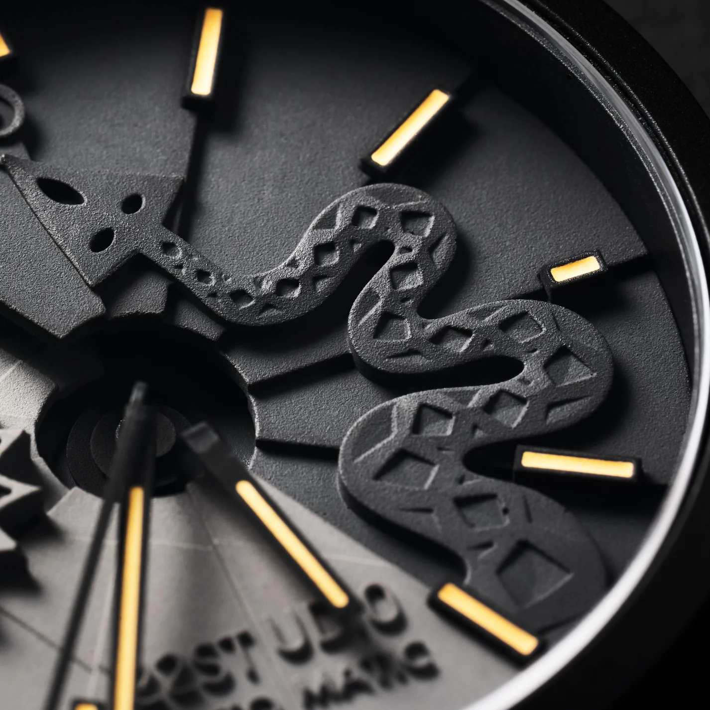 4D Concrete Watch Automatic 45mm Snake Edition_Night thumbnail 2