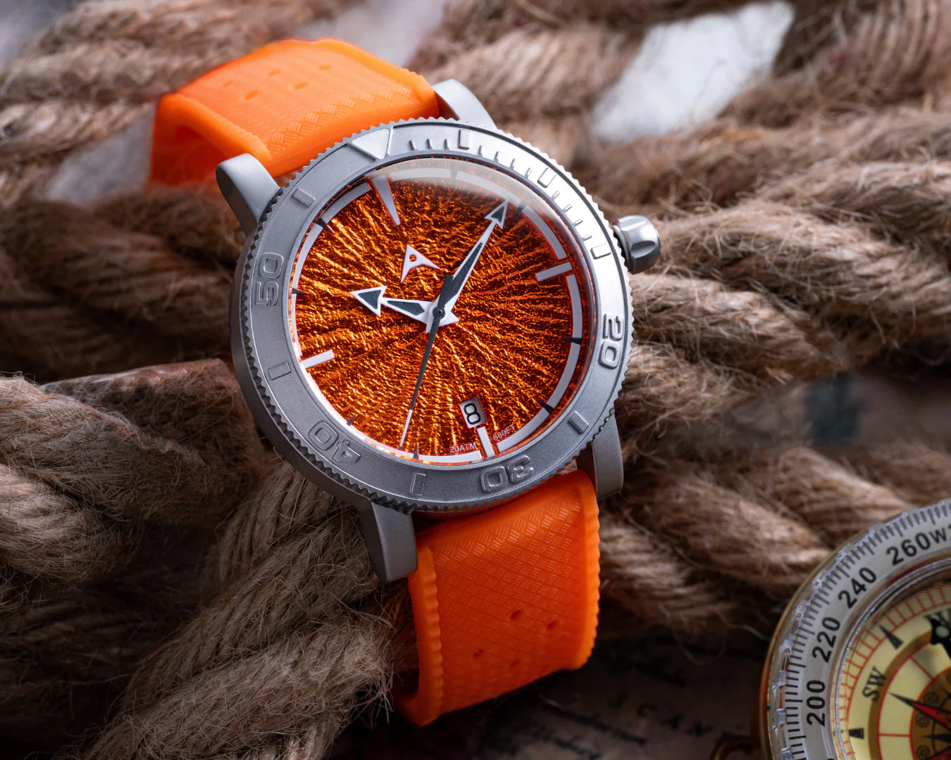 Aerotec Atlantic-The Minimalist Titanium Dive Watch - Orange dial thumbnail 2