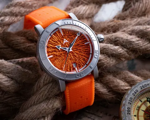 Aerotec Atlantic-The Minimalist Titanium Dive Watch - Orange dial
