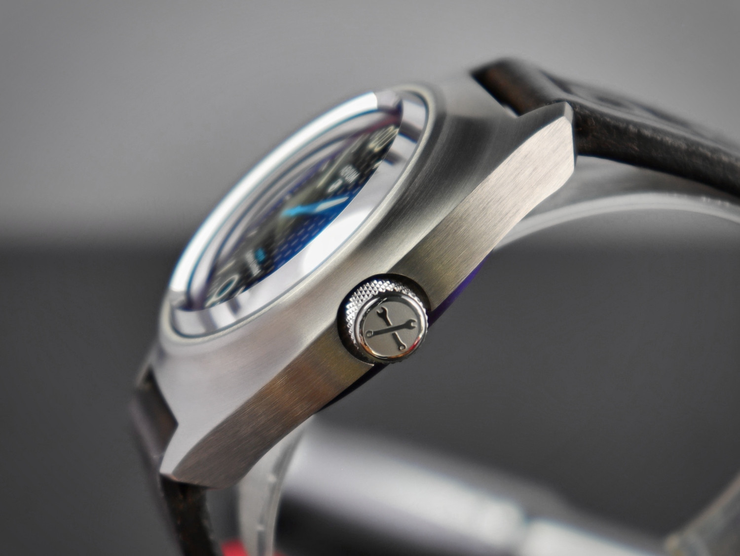 Aevum Type-00 titanium automatic thumbnail 2