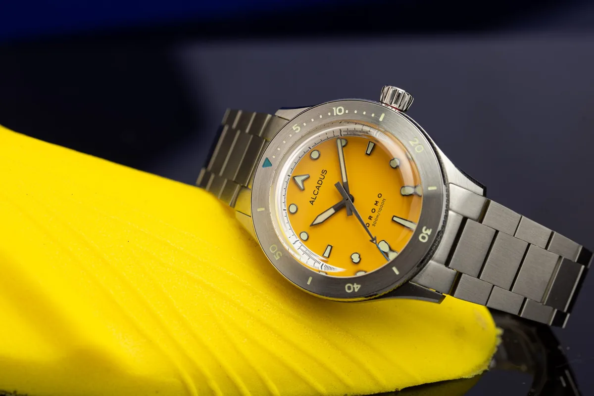 Dromo Yellow selected view