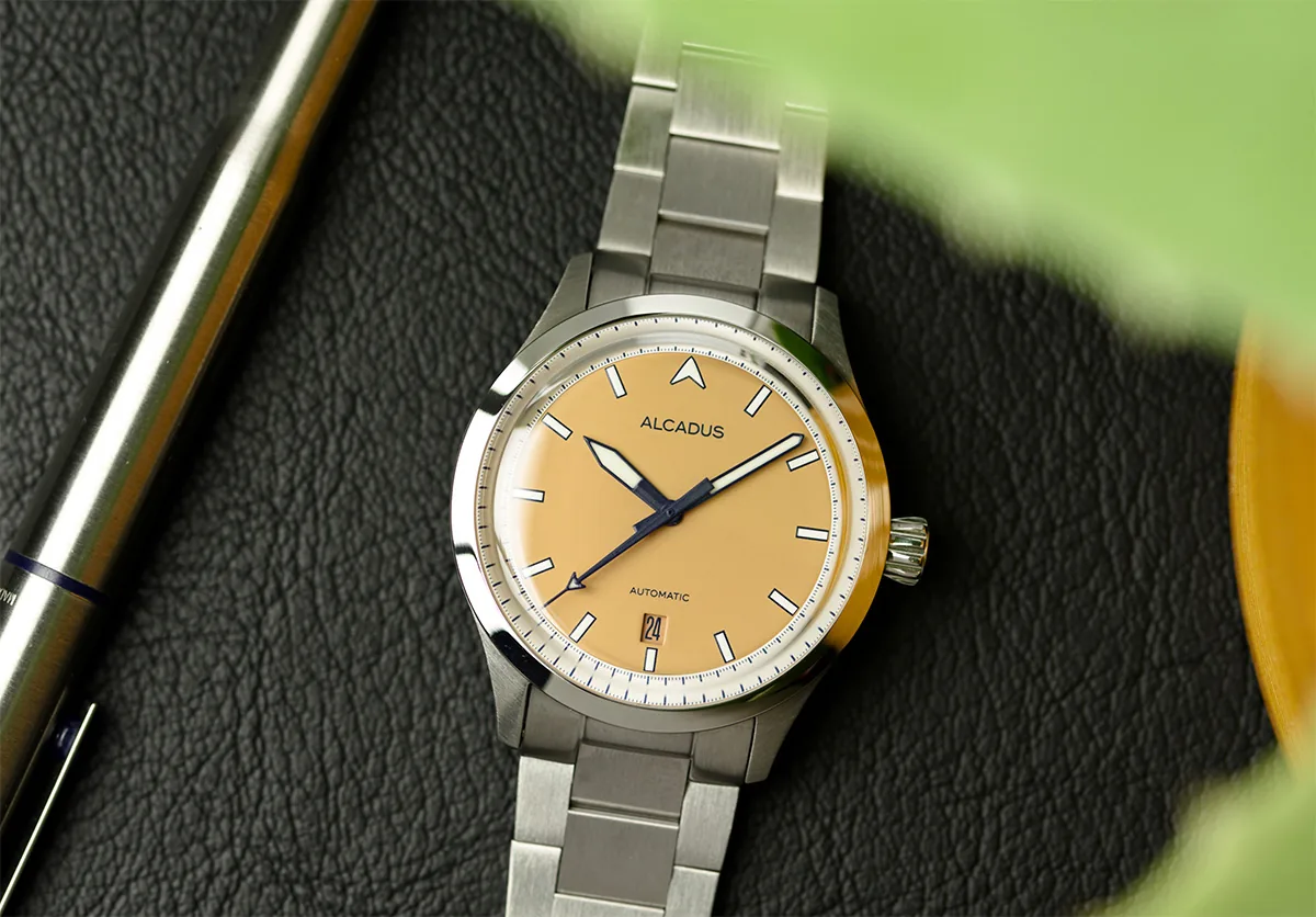 Opus v2 Salmon selected view