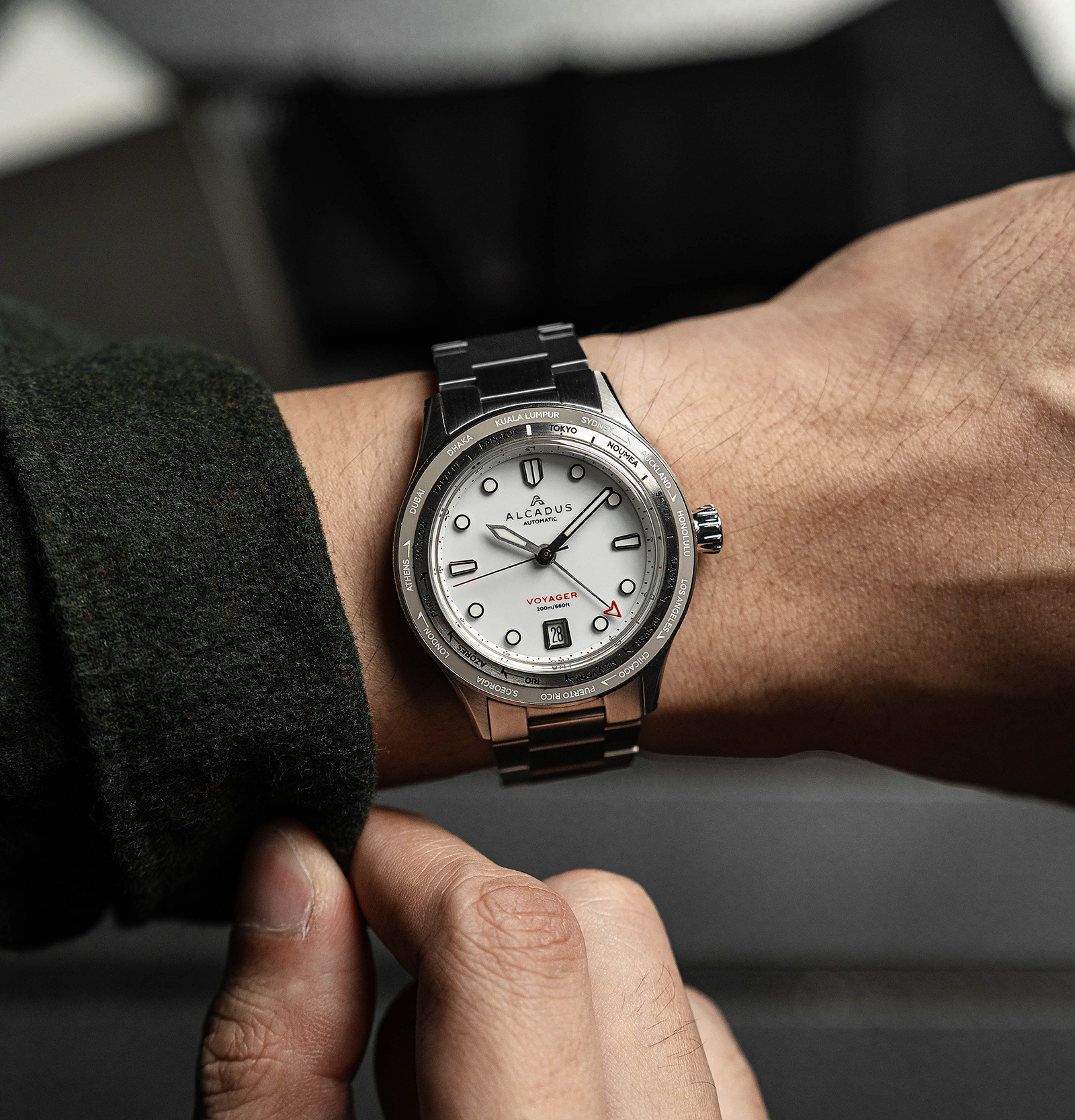 Voyager Worldtimer GMT – Arctic White thumbnail 2