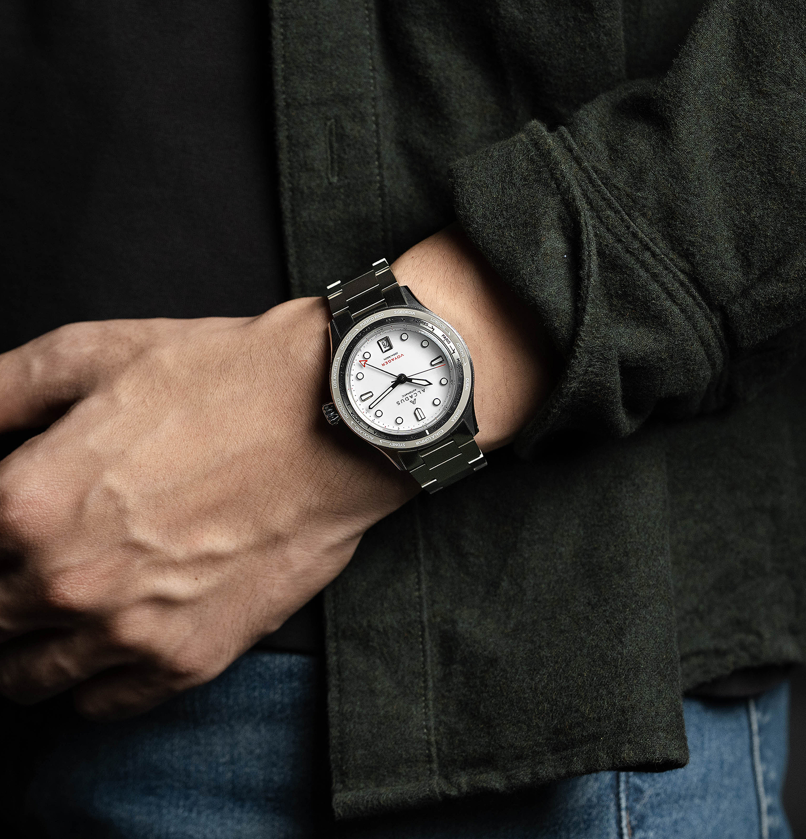 Voyager Worldtimer GMT – Arctic White thumbnail 3