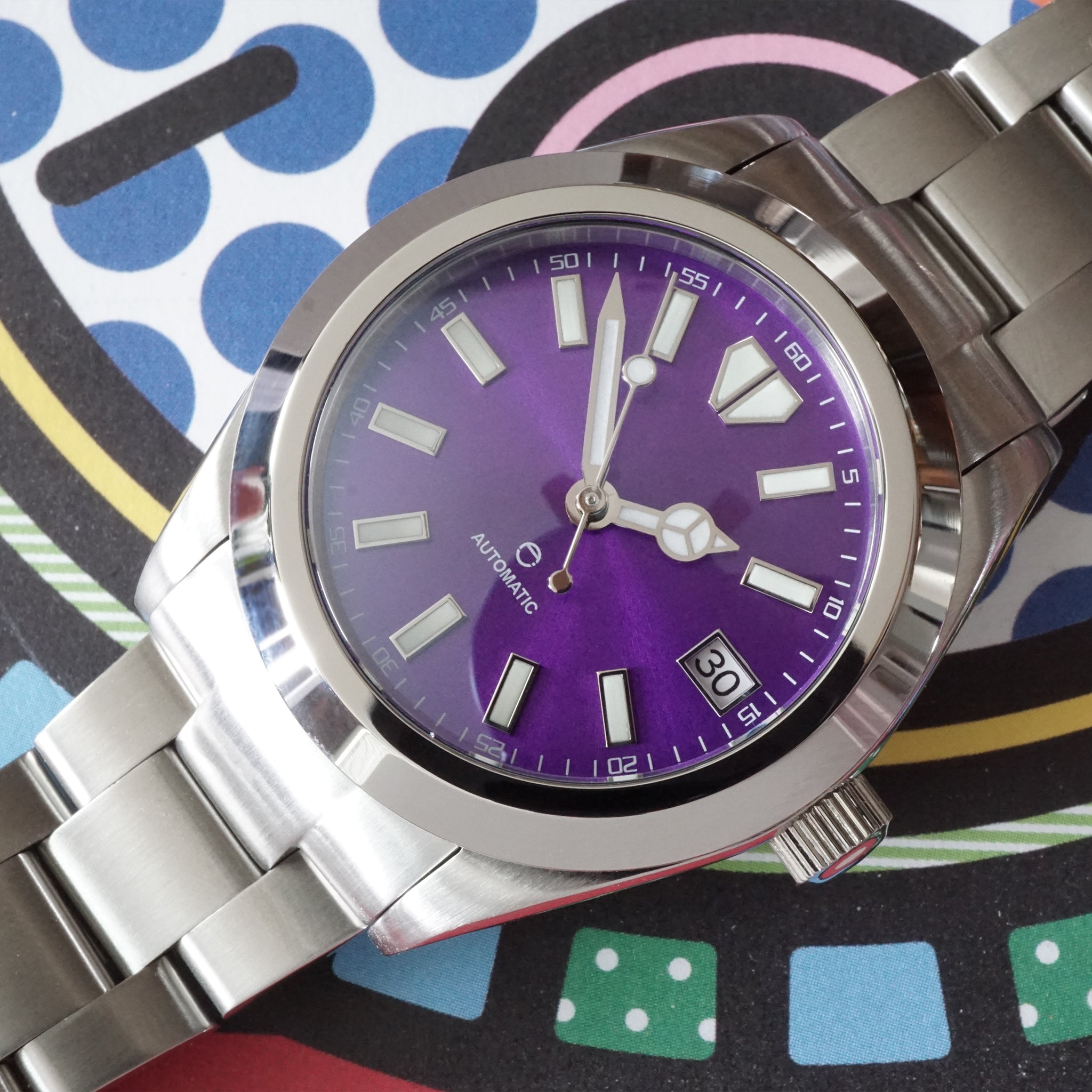 A4 Legacy Standard 37 Purple Sunburst selected view