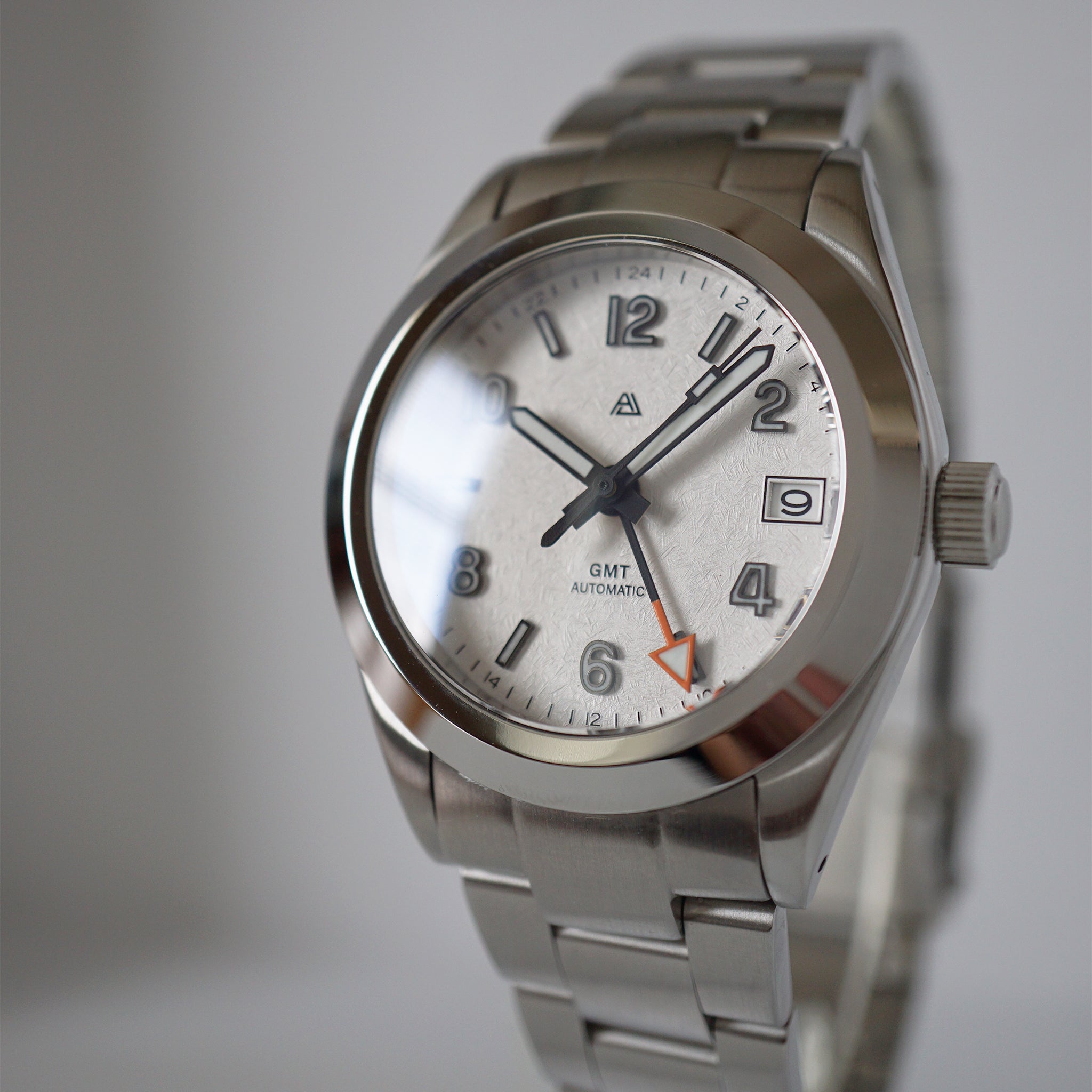 A4 Prelude 37 GMT White Snowflake (Fixed Bezel) thumbnail 2