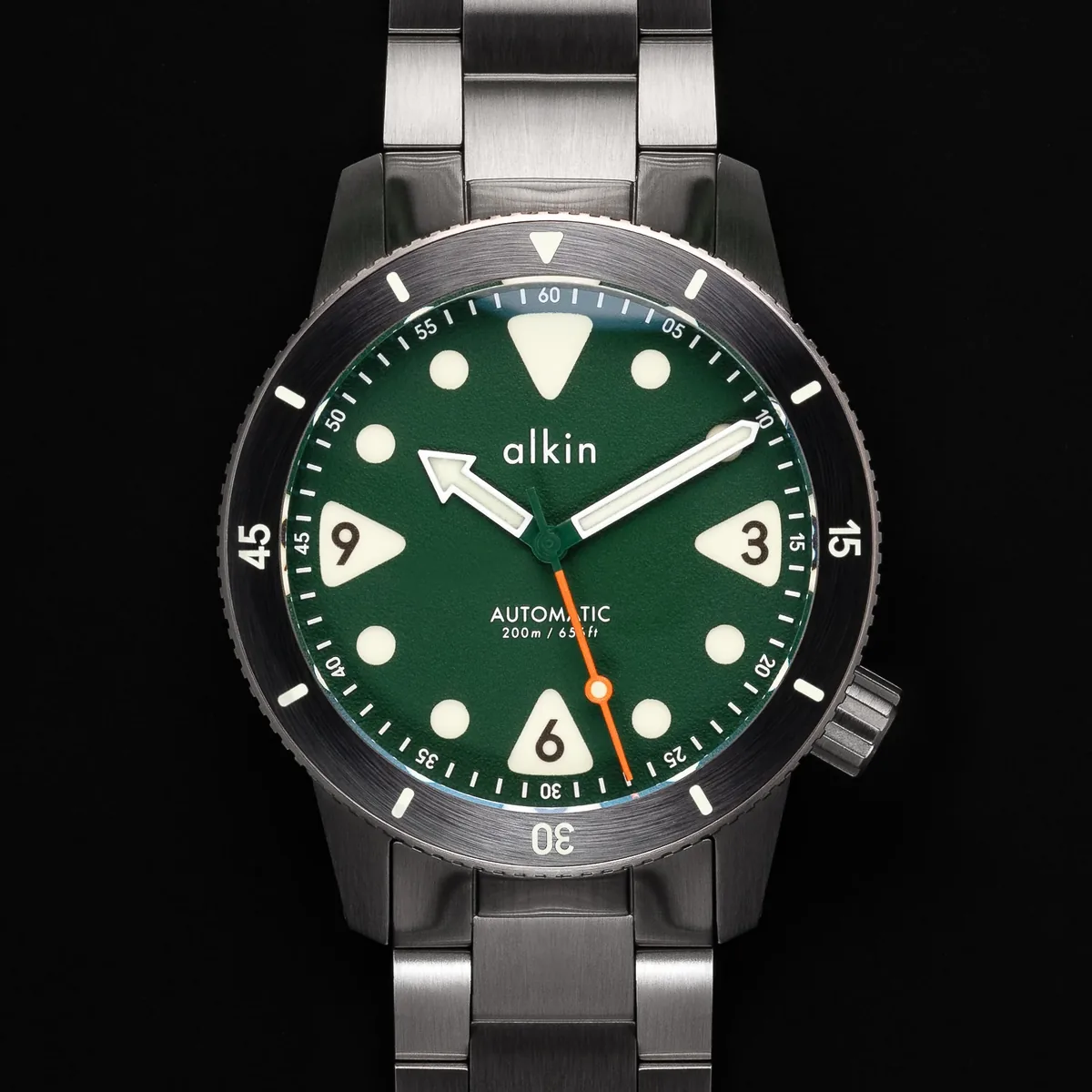 Model Three Diver - Green Dial / SS Case selected view