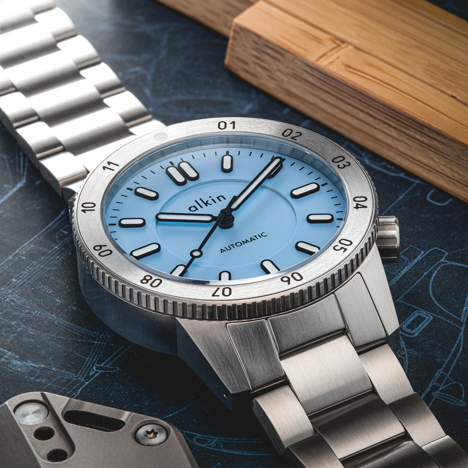 Model Three Dual Time - Powder Blue Dial / SS Case thumbnail 2