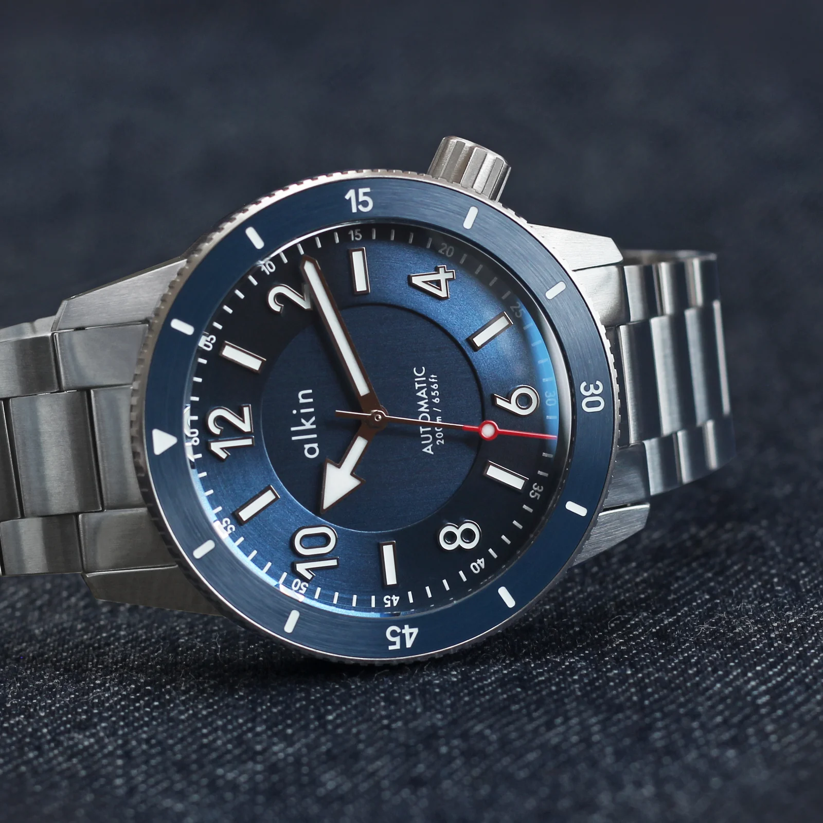Model Three Special Edition - Blue Dial / SS Case thumbnail 4