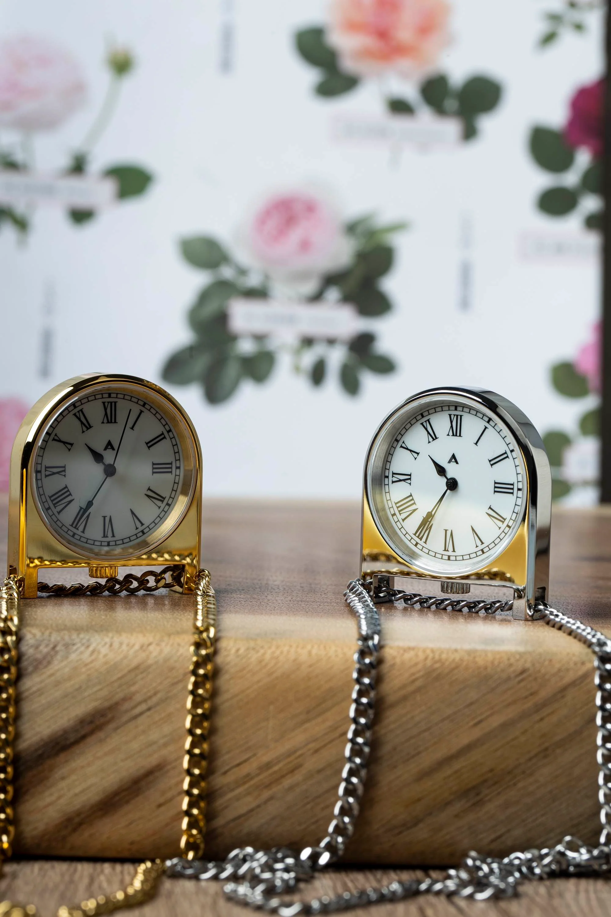 Pendant Clock selected view