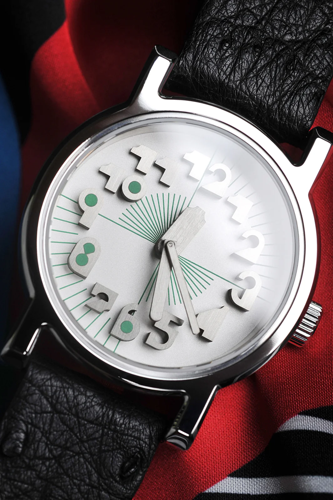 M/M Paris x Anicorn "2" collection - Timepiece "2BUSY" (50pcs worldwide) selected view
