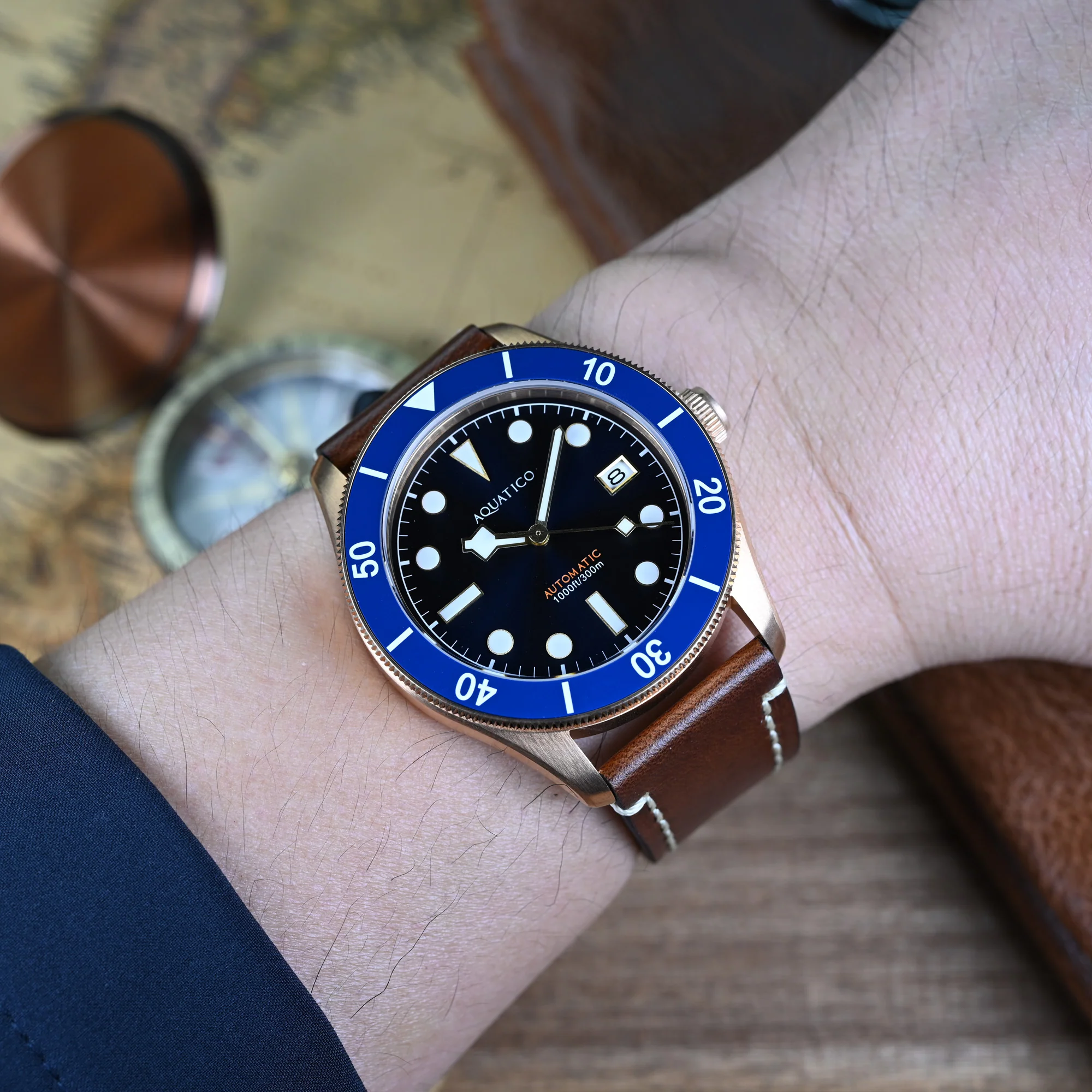 Bronze Raider Blue Dial Date thumbnail 3