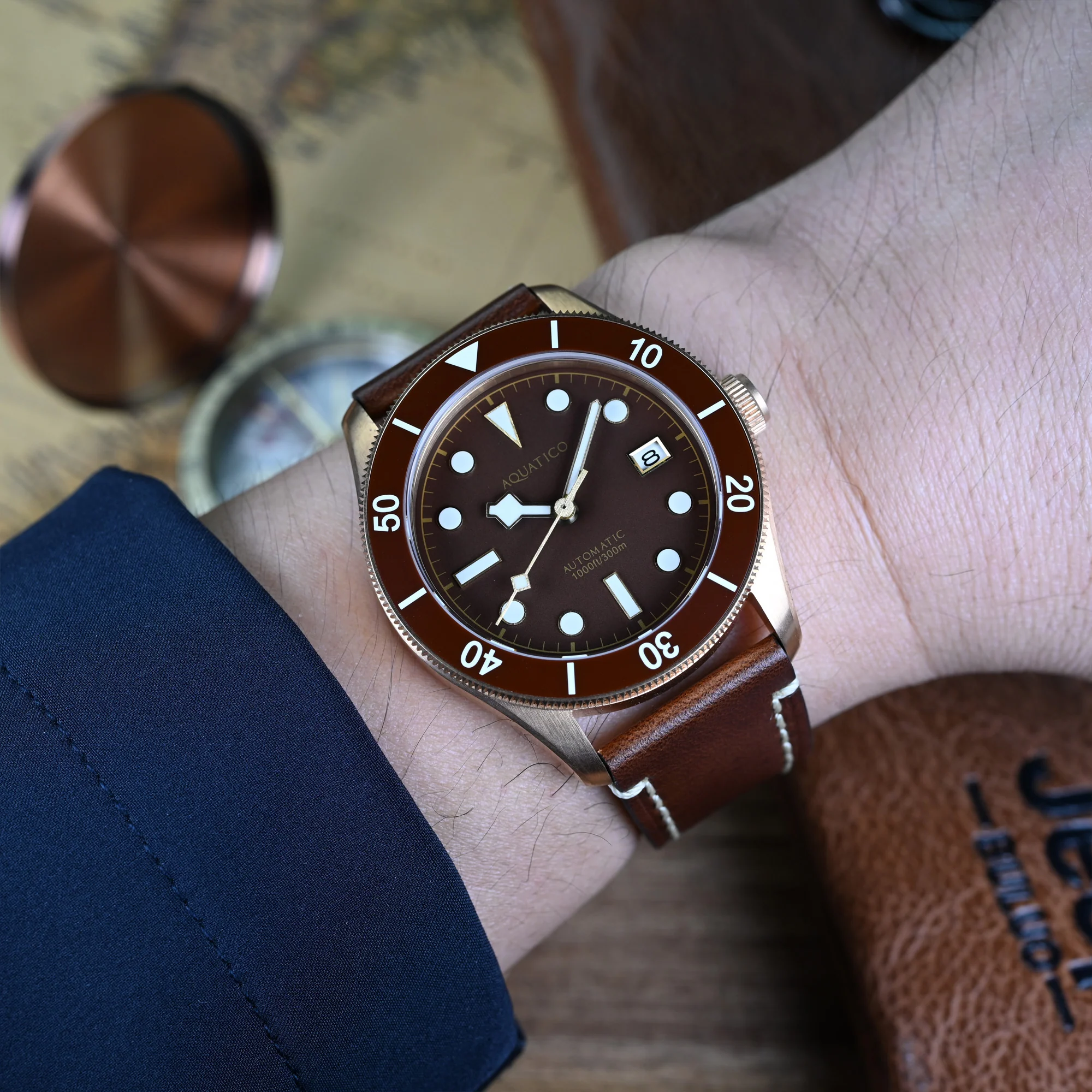 Bronze Raider Brown Dial Date thumbnail 3