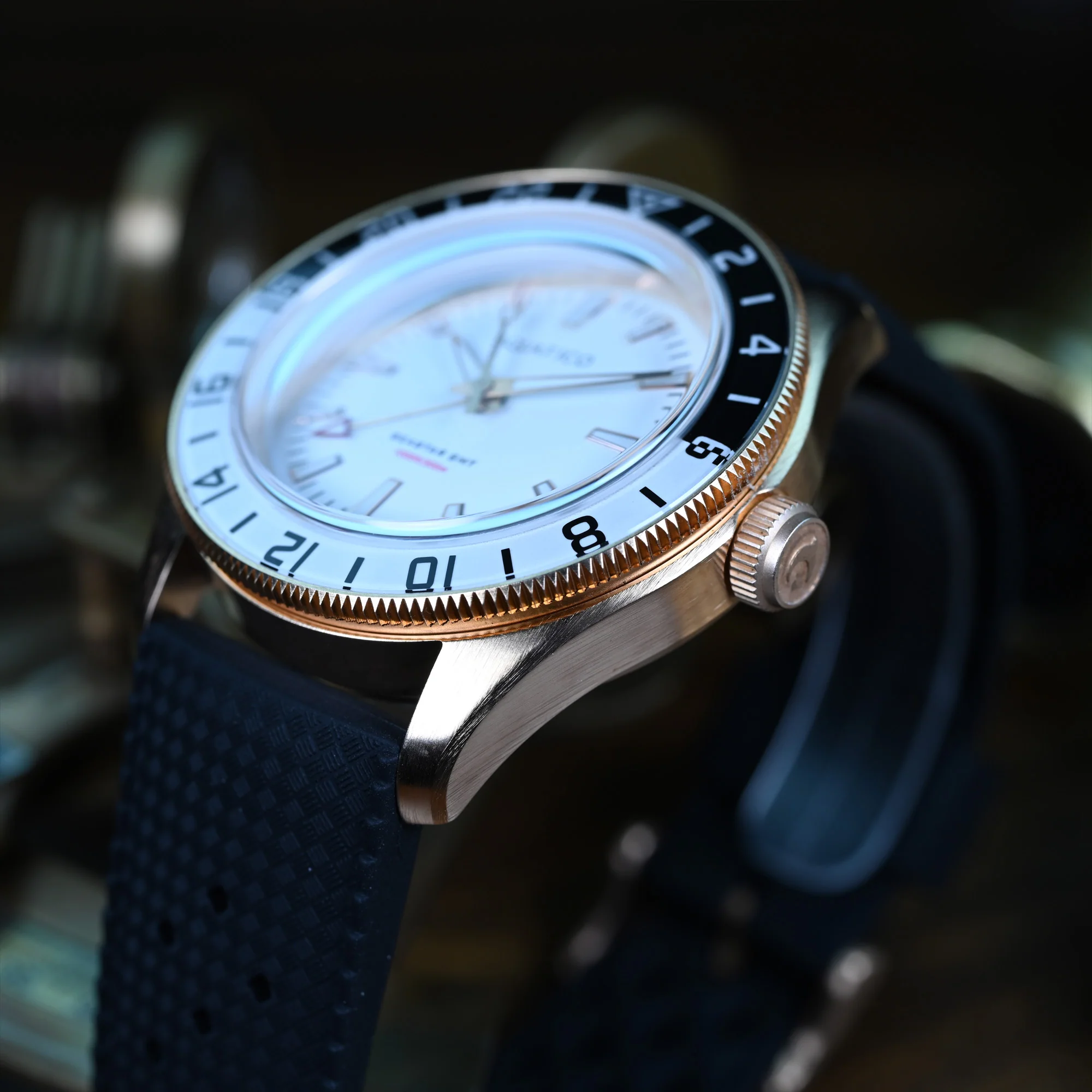 Bronze Star GMT Full Lume Dial thumbnail 3
