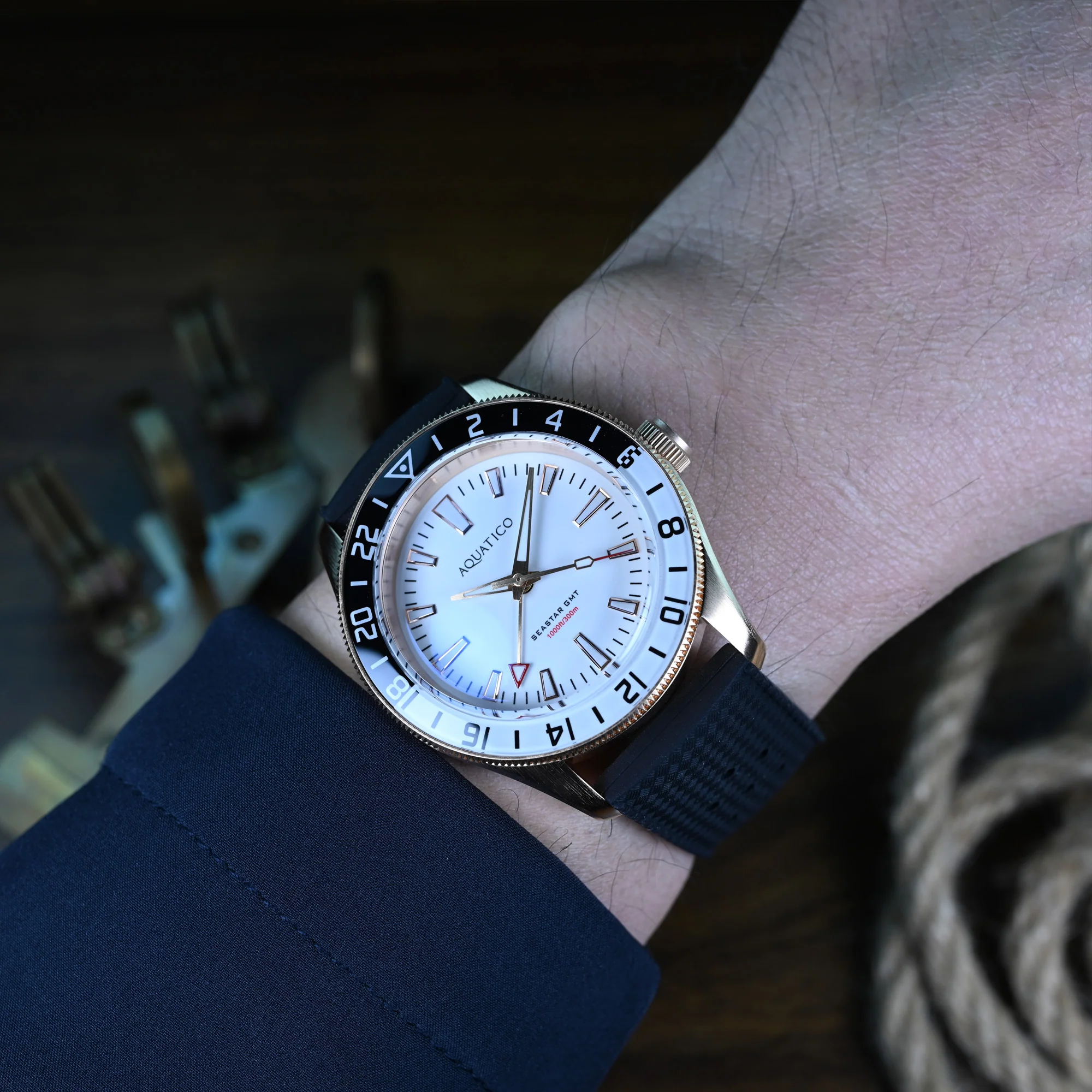 Bronze Star GMT Full Lume Dial thumbnail 4
