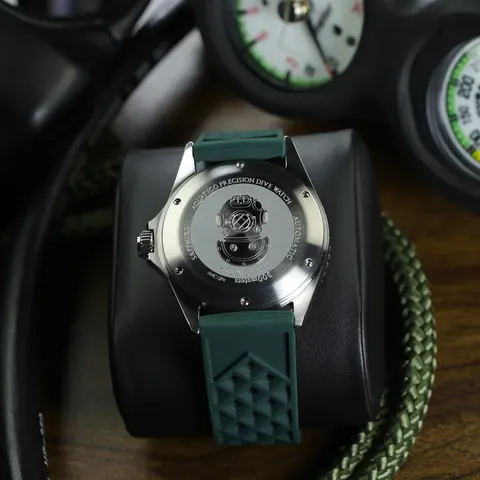 Ocean Diver Tritium Watch Green Dial
