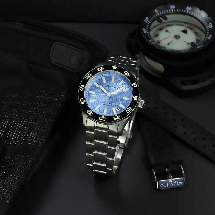 Sea Sentinel Tritium Light Blue Dial thumbnail 2