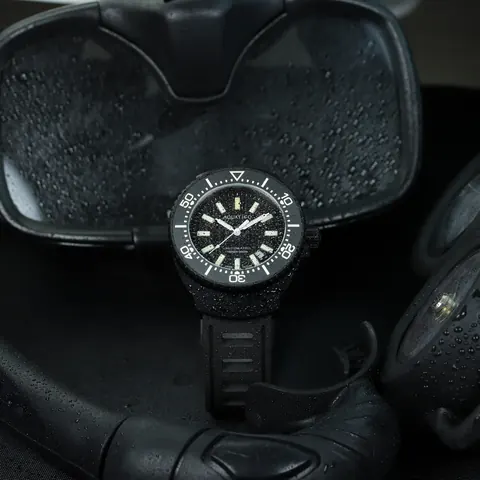 Super Marine Tritium Black Dial
