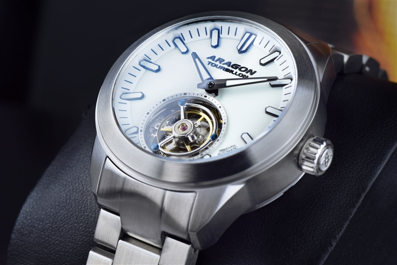 ARAGON Antigravity Automatic Tourbillon (A552WHT) thumbnail 2