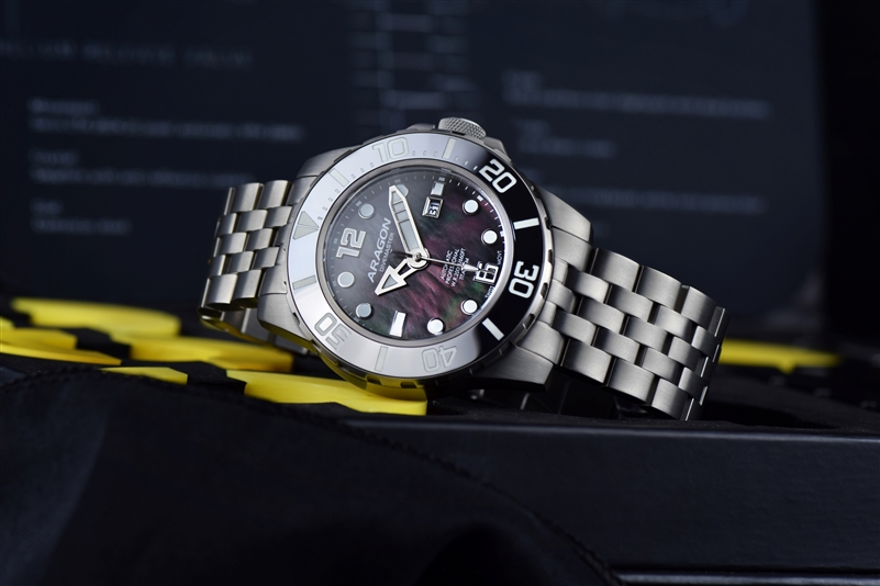 Divemaster Titanium MOP Swiss Automatic (A623BLK) thumbnail 3