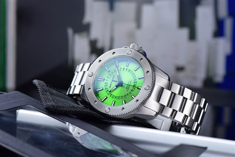Matador Modified NH35 Date Red Automatic (A462LIM) thumbnail 2