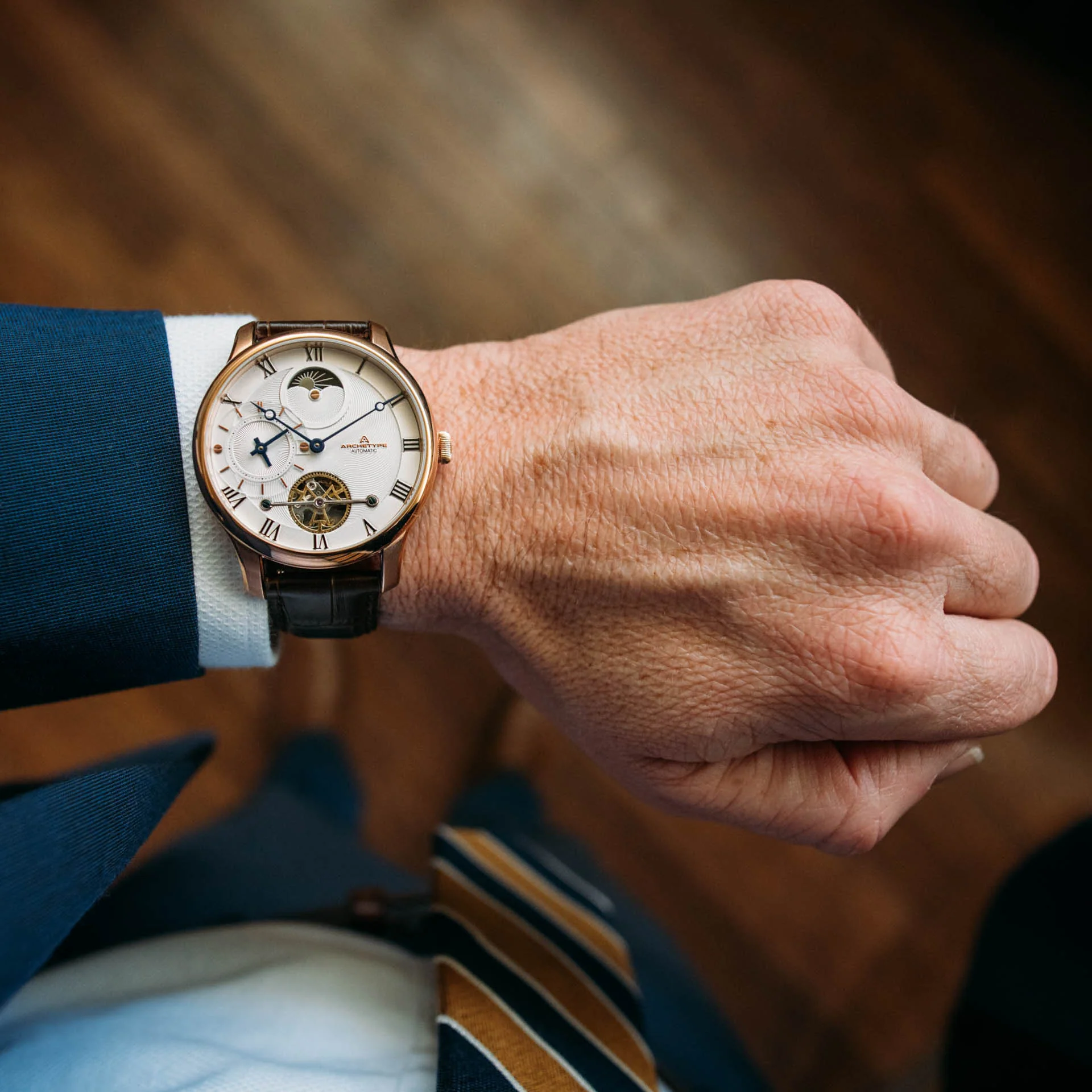 Dorian Automatic Rose Gold White thumbnail 4