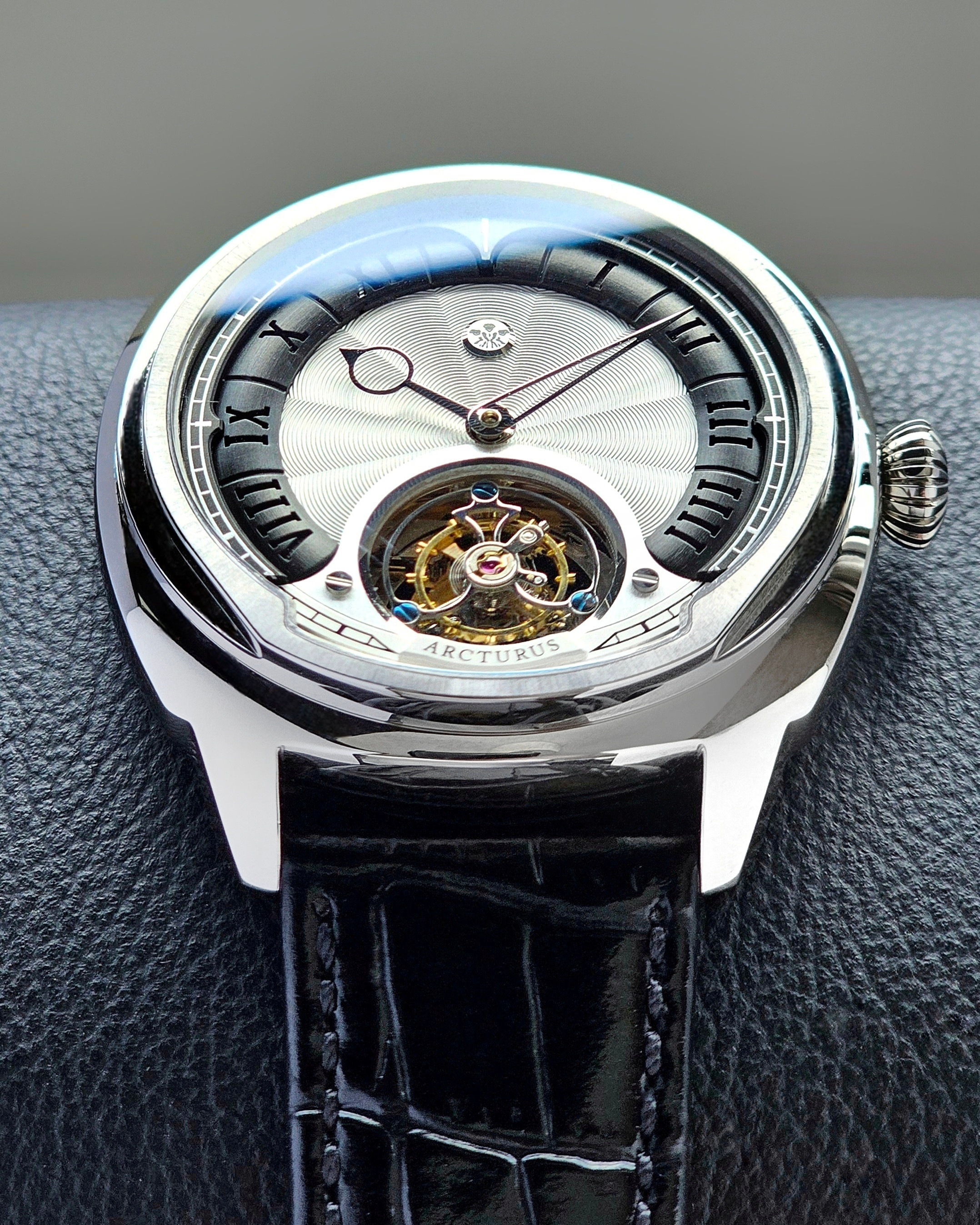 LC-2 Guilloche thumbnail 3