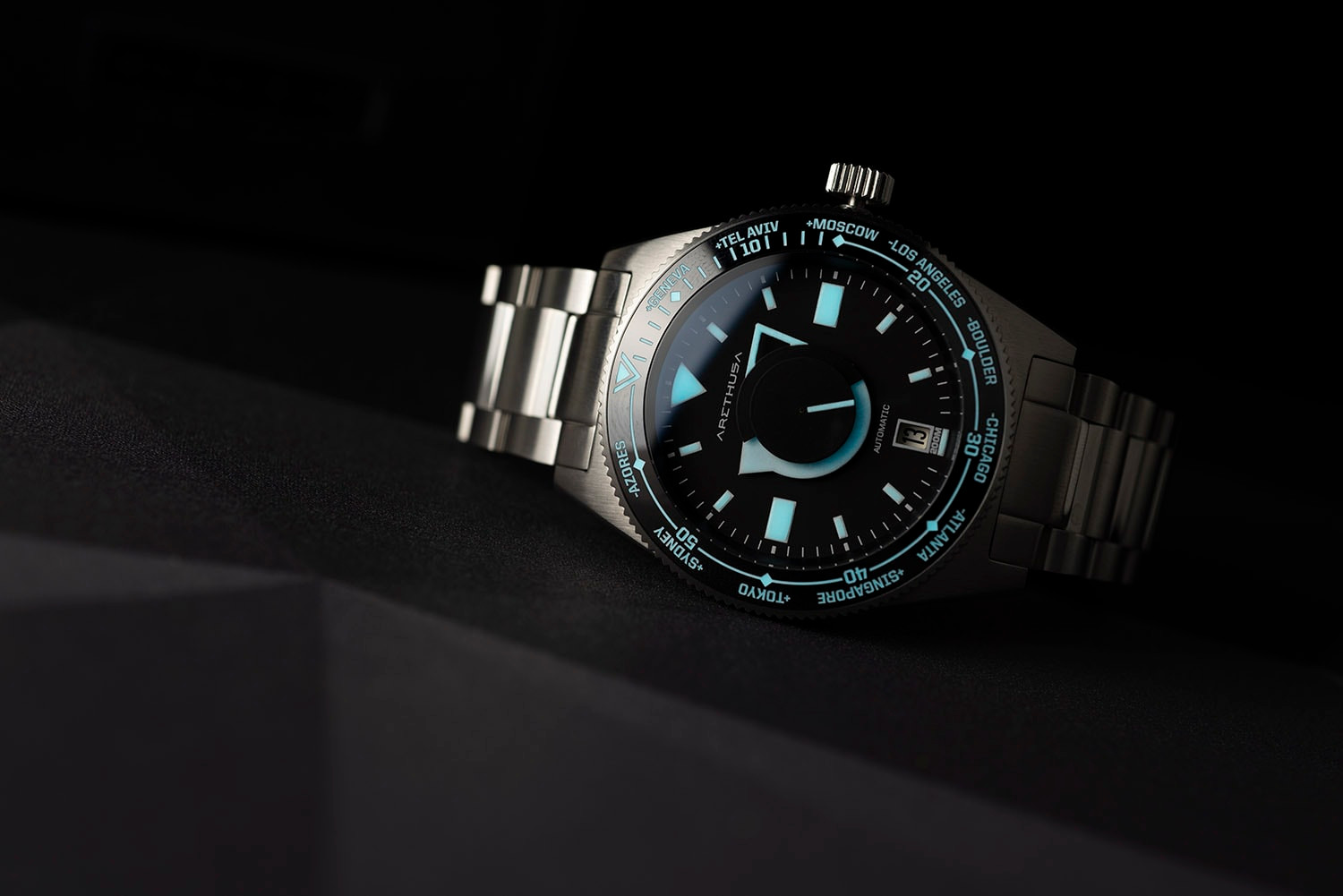 World Diver Carbon thumbnail 2