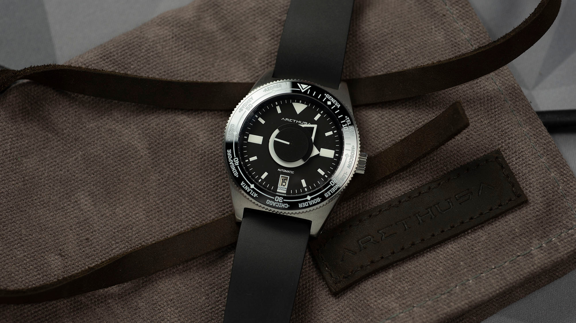 World Diver Instrument Black thumbnail 3