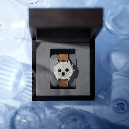 1564 Chronodate Automatic, Steel / Off White selected view
