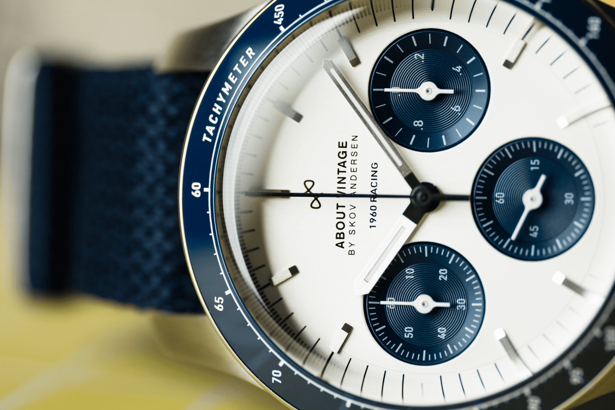 1960 Racing Chronograph, Steel / Navy & White thumbnail 2