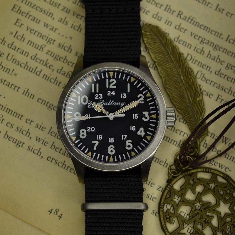 Field Military Watch Sterile Dial 100M Water Resistant S2002 thumbnail 3
