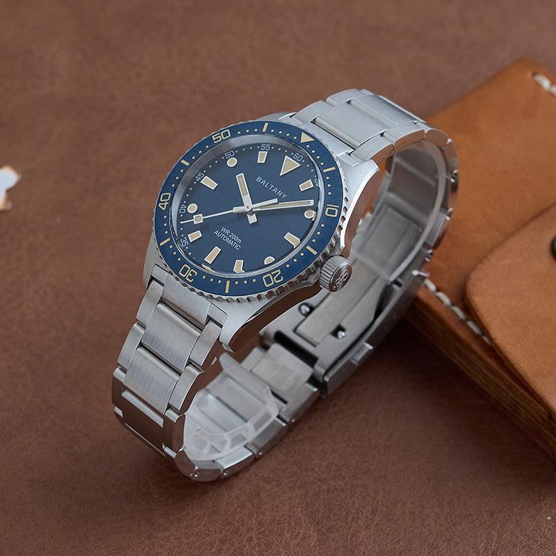 Baltany Classic 200M Waterproof Auto Dive Watches S3080 thumbnail 2