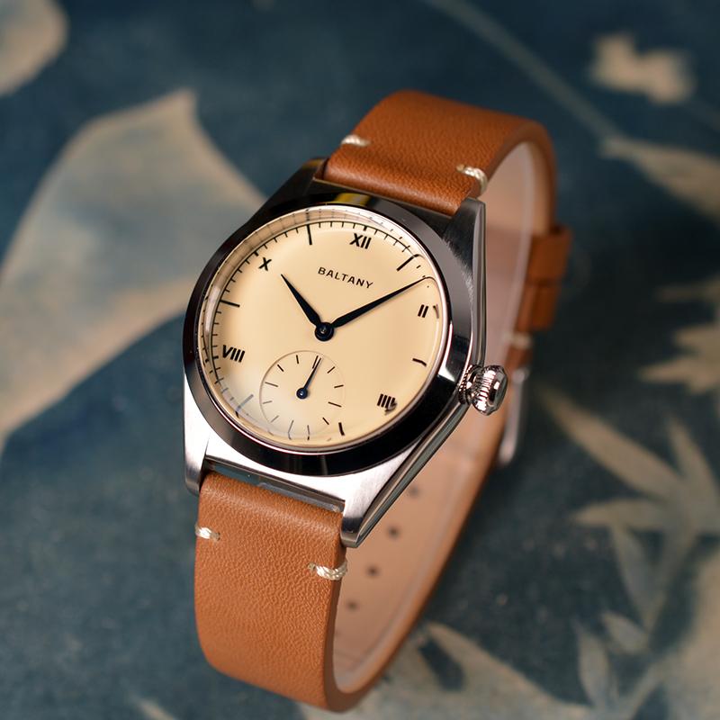Bubble Back Quartz Vintage Enamel Dial Dress Watch S4039 thumbnail 3