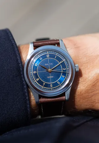 HMS 003 Blue Gilt
