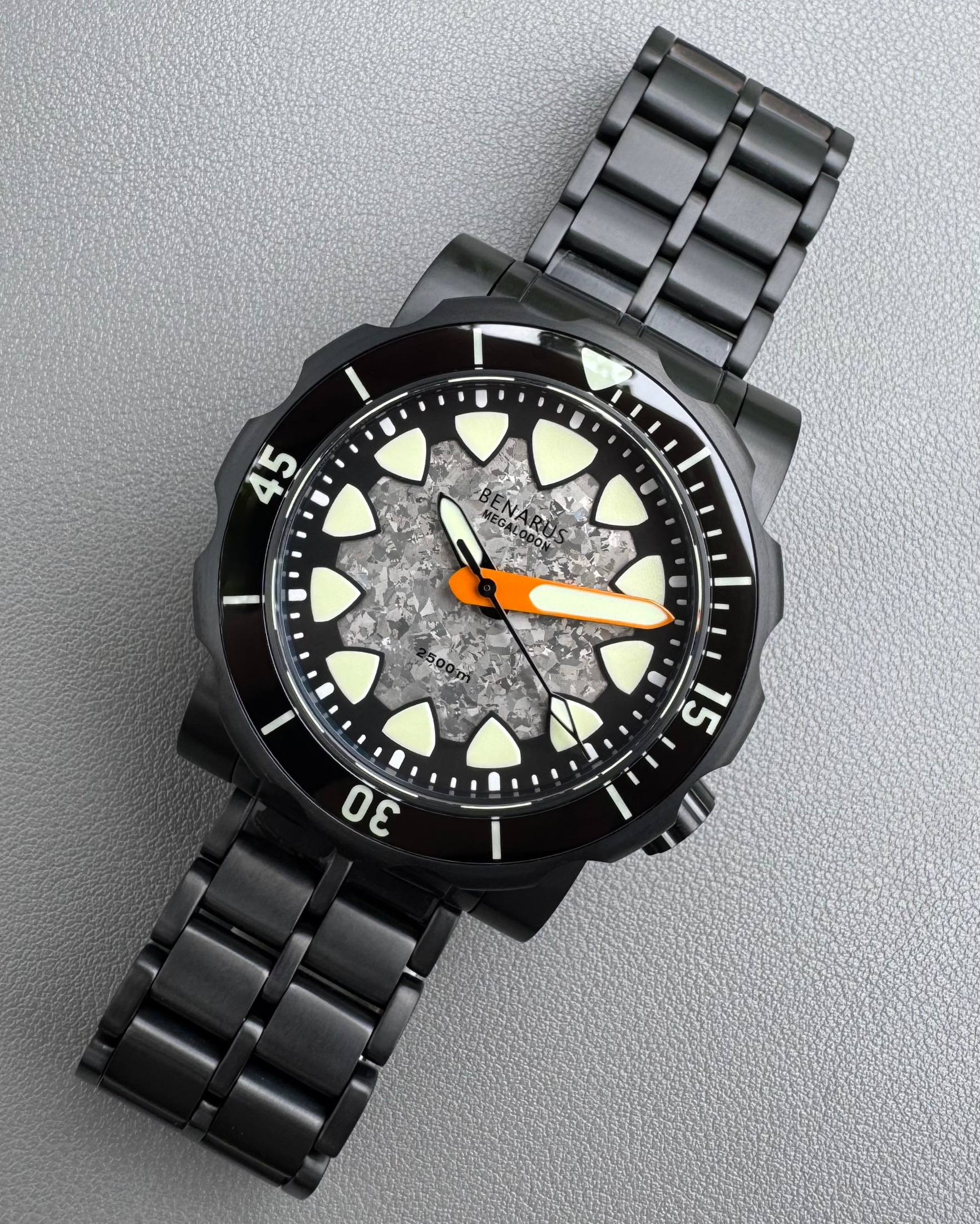 Megalodon Titanium Crystalized sapphire bezel DLC thumbnail 3