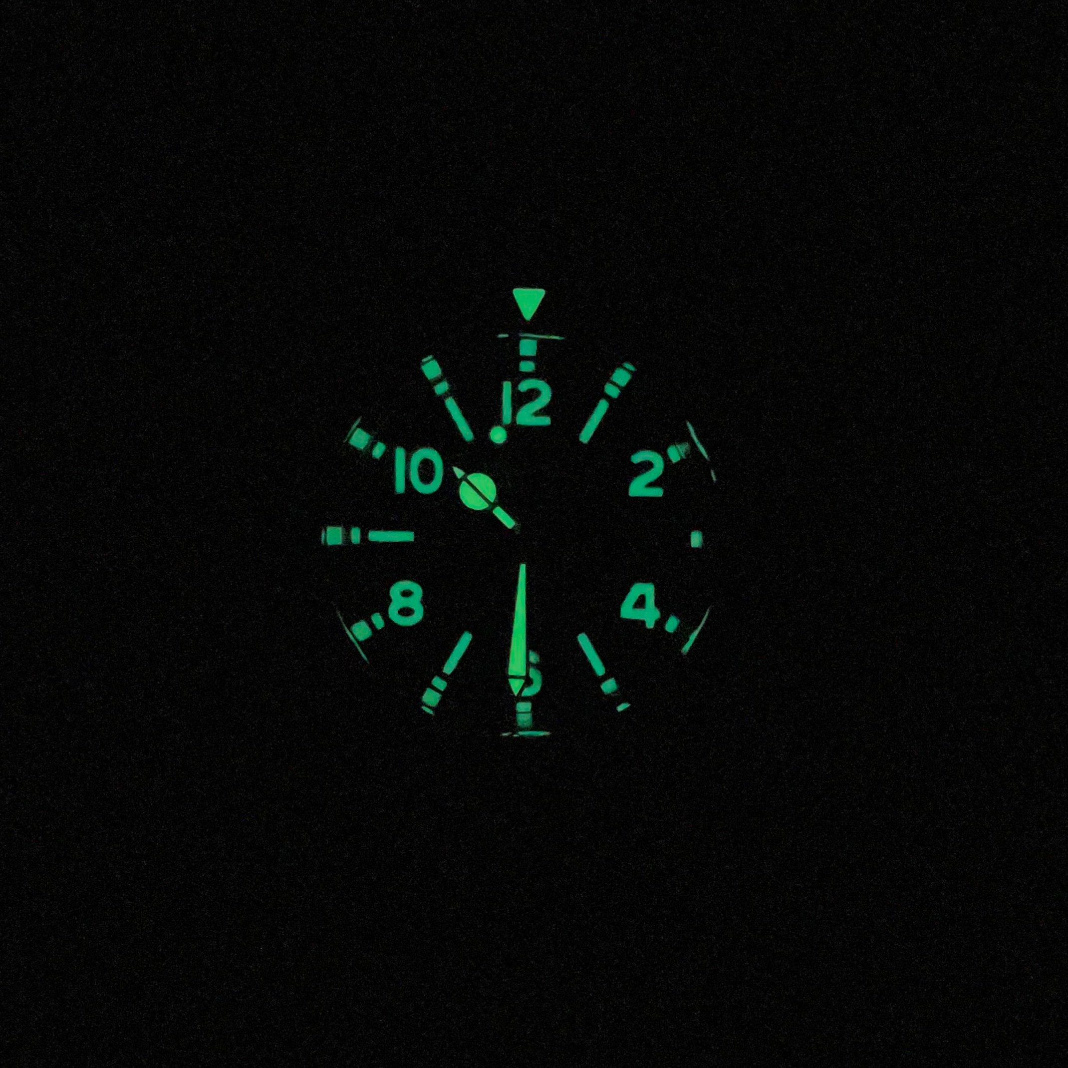 Moray 38 steel black numbers dial vintage lume date thumbnail 4