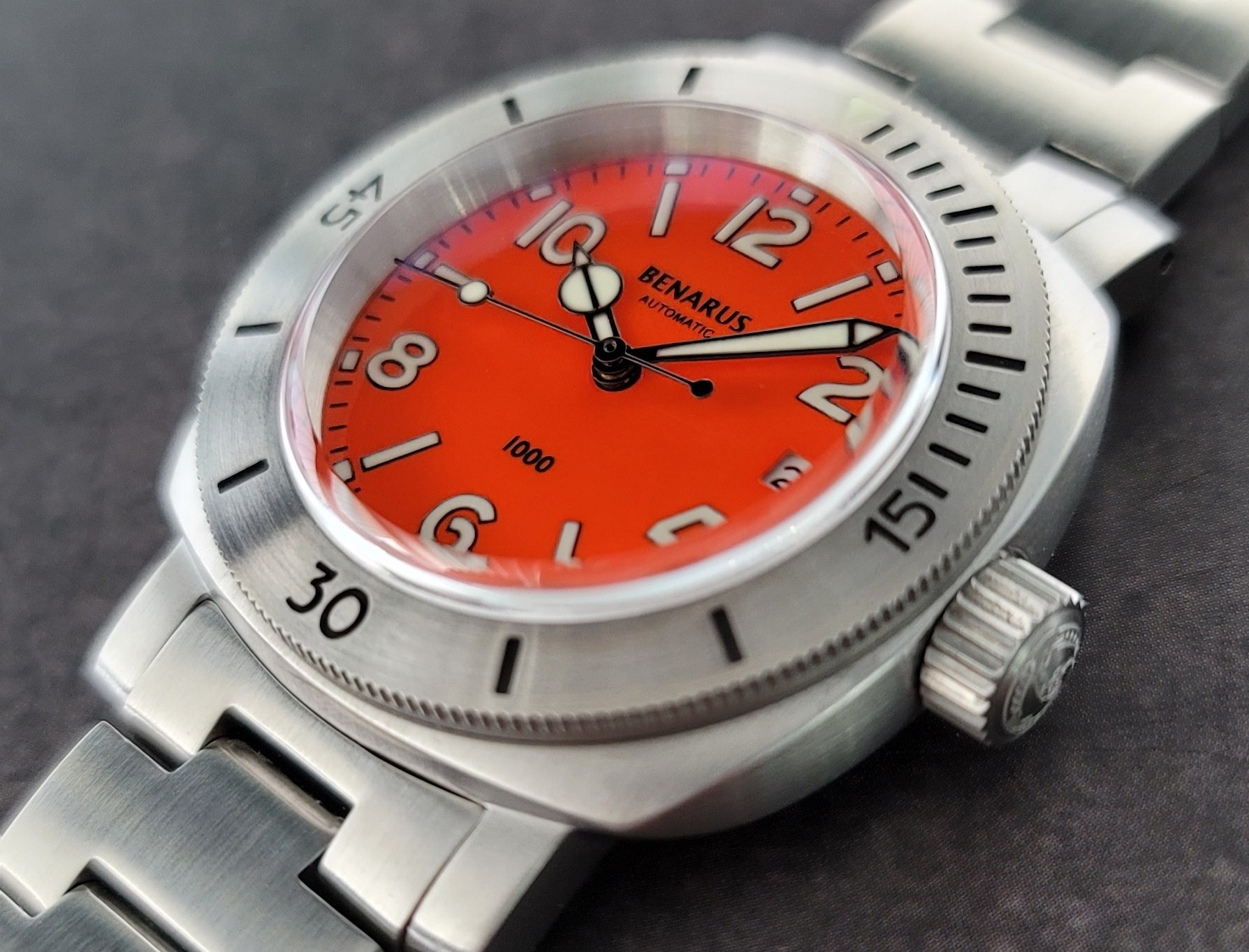 Moray 38 steel orange numbers dial C3 lume date thumbnail 3