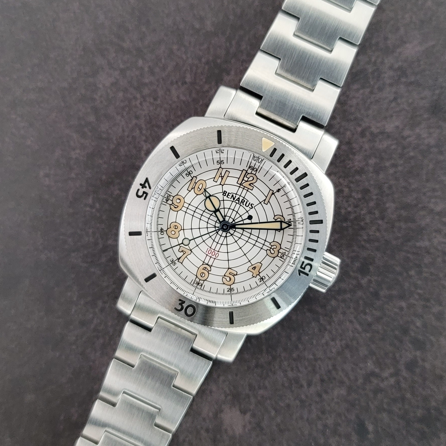 Moray 38 steel silver dial vintage lume thumbnail 2
