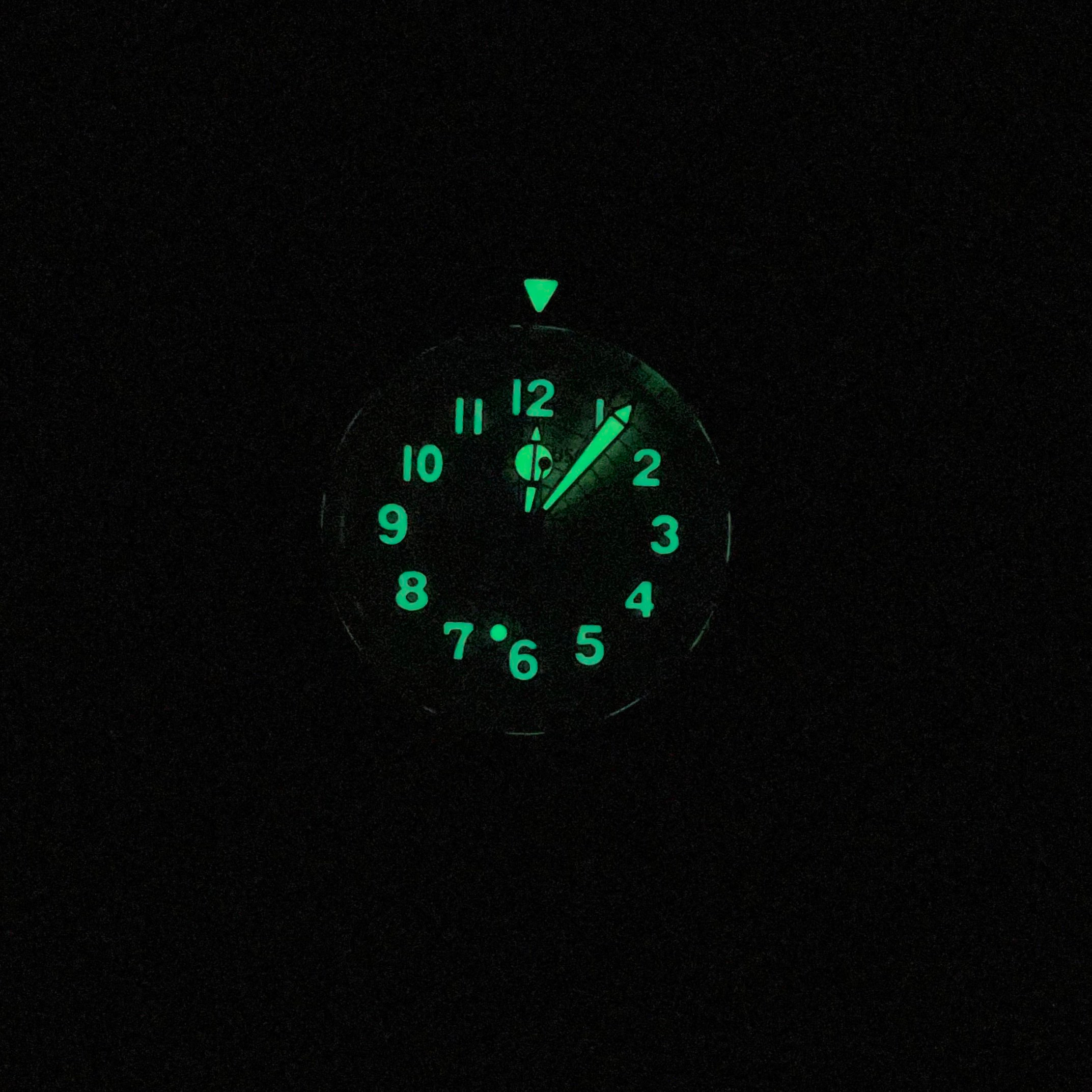 Moray 38 steel silver dial vintage lume thumbnail 4