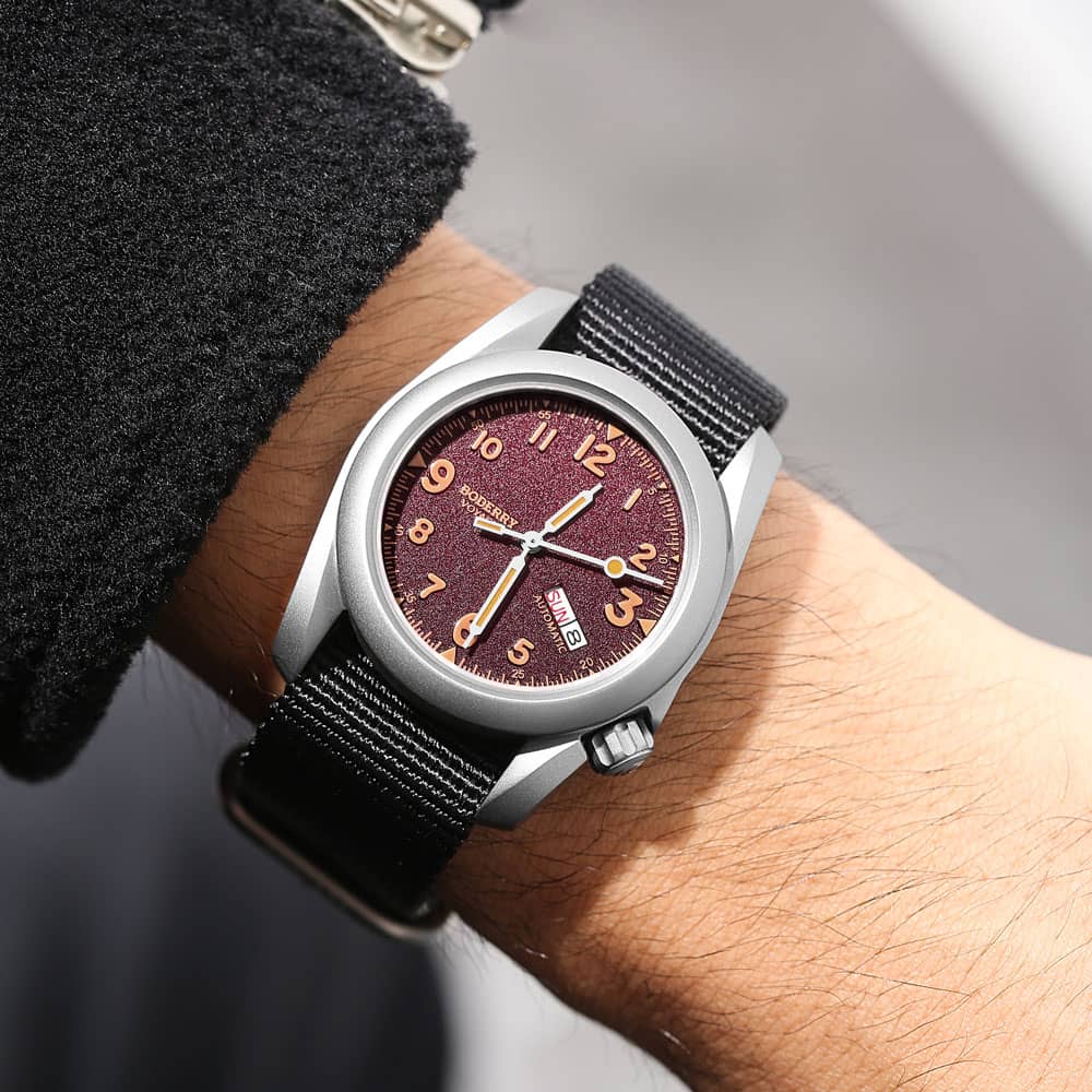 VOYAGER - 100M Waterproof Titanium Automatic Field Watch | Claret-Day,Date thumbnail 4