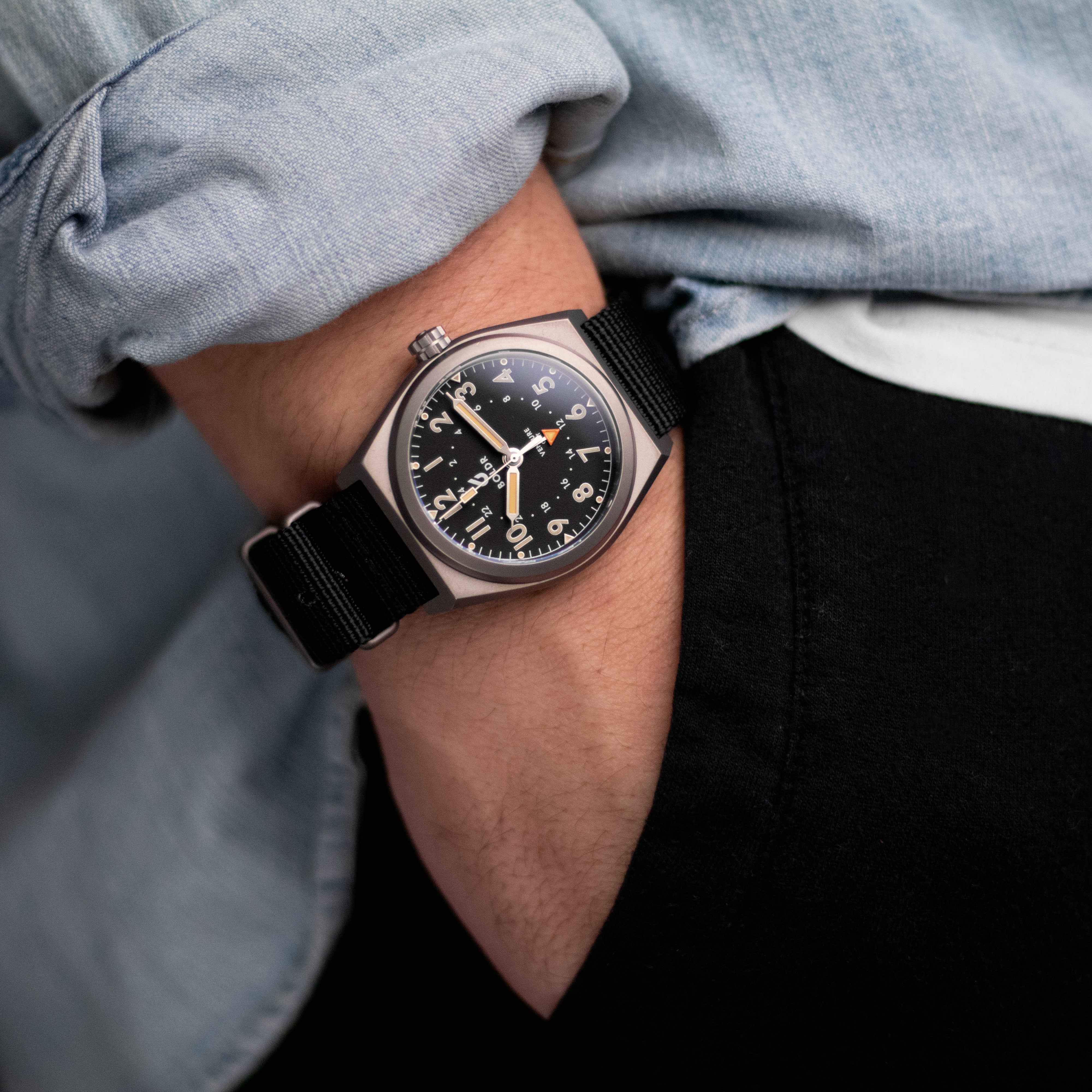 Venture GMT Black thumbnail 2