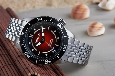 Borealis Neptuno Red Fade to Black Dial No Date NH38 Automatic Movement 300m Diver Watch