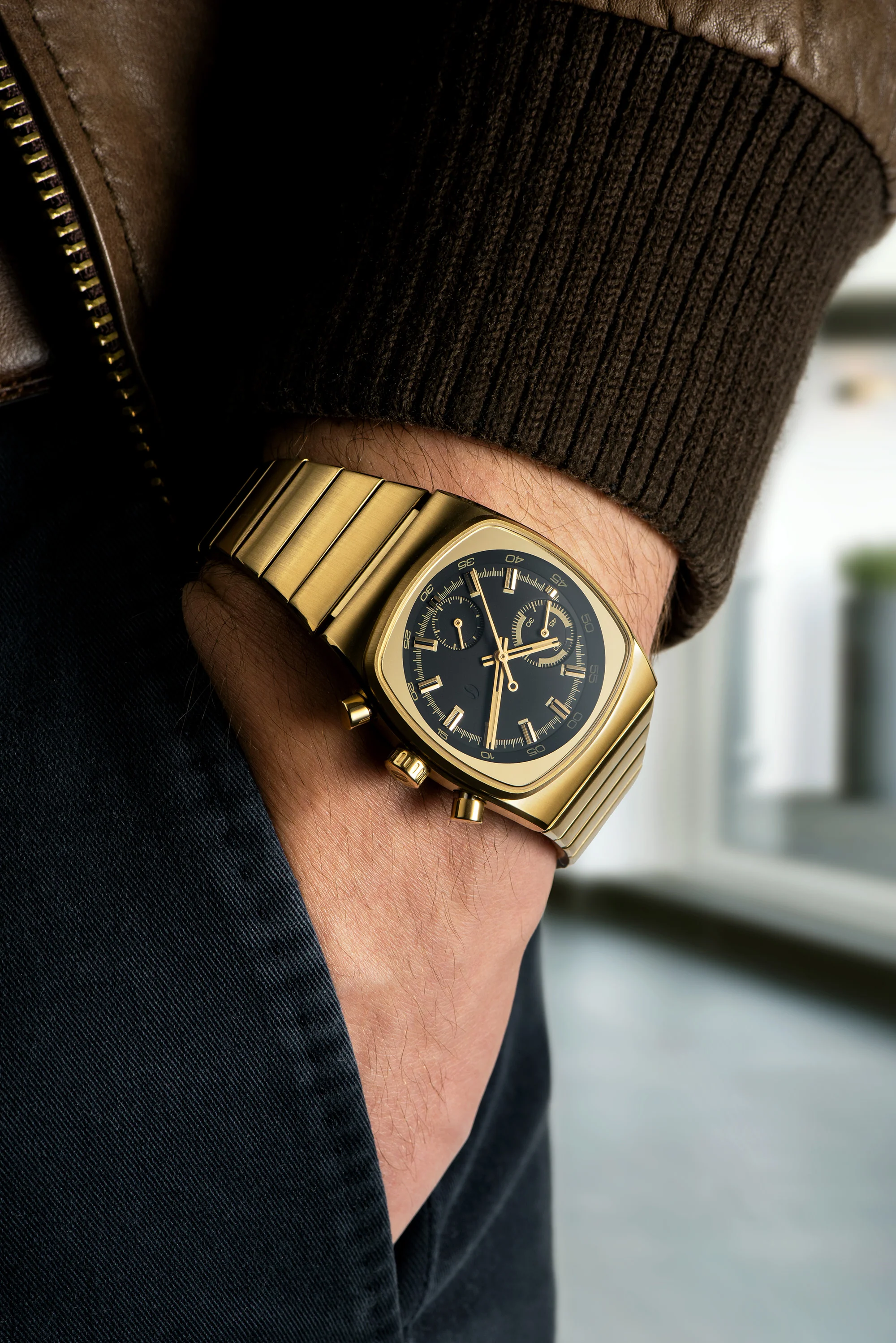 Metric - Gold & Black Chronograph Watch thumbnail 2