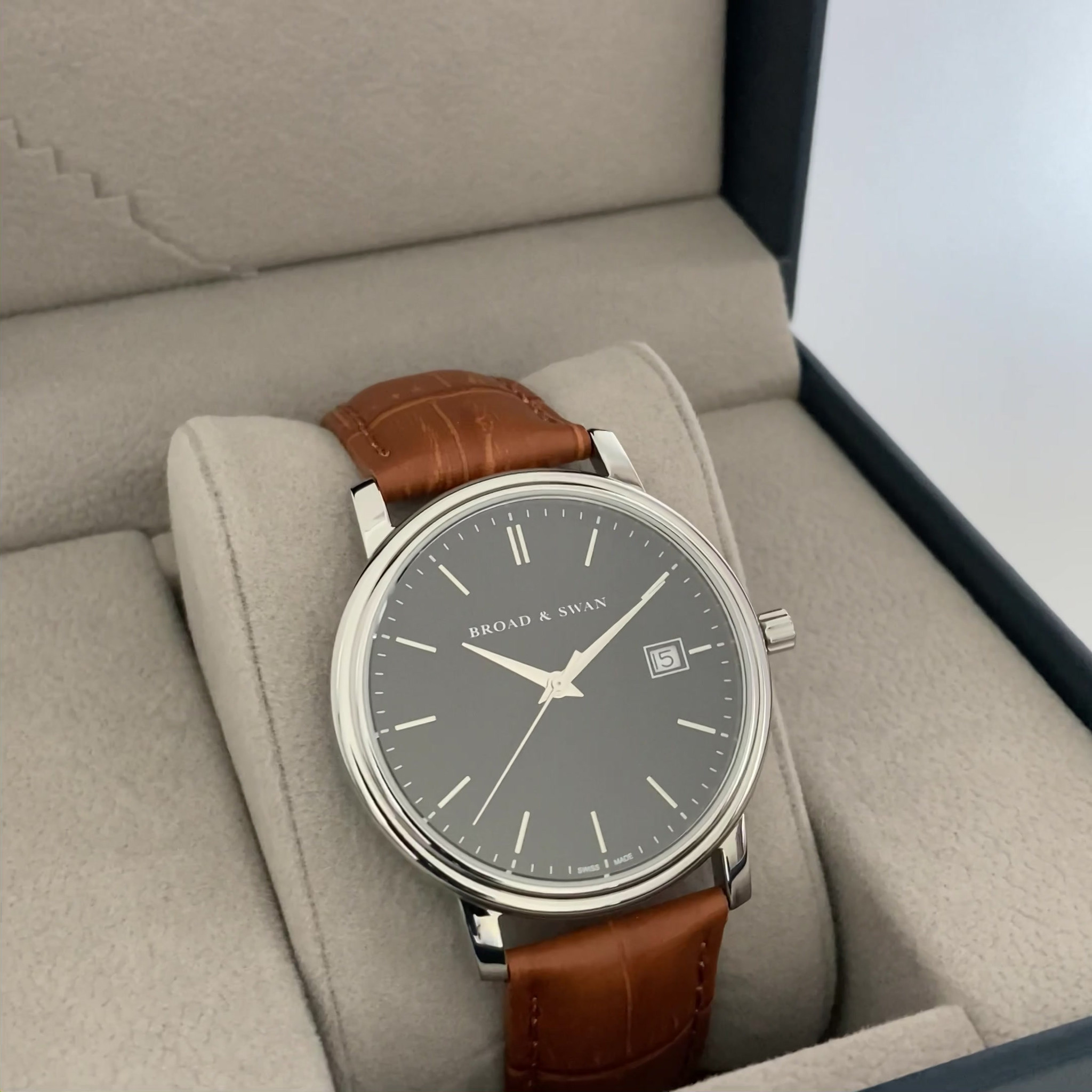 Jack Red - Black & Light Brown Swiss Made Watch thumbnail 6