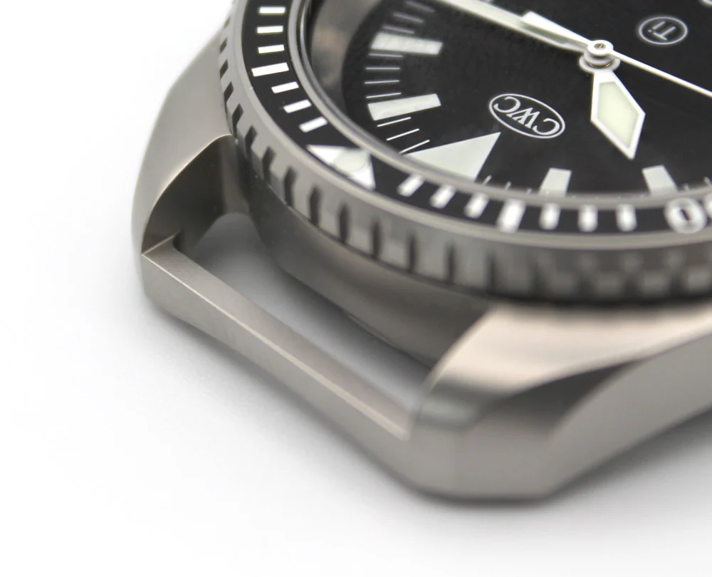 CWC Ti300 Titanium 5 Quartz Divers Watch thumbnail 4