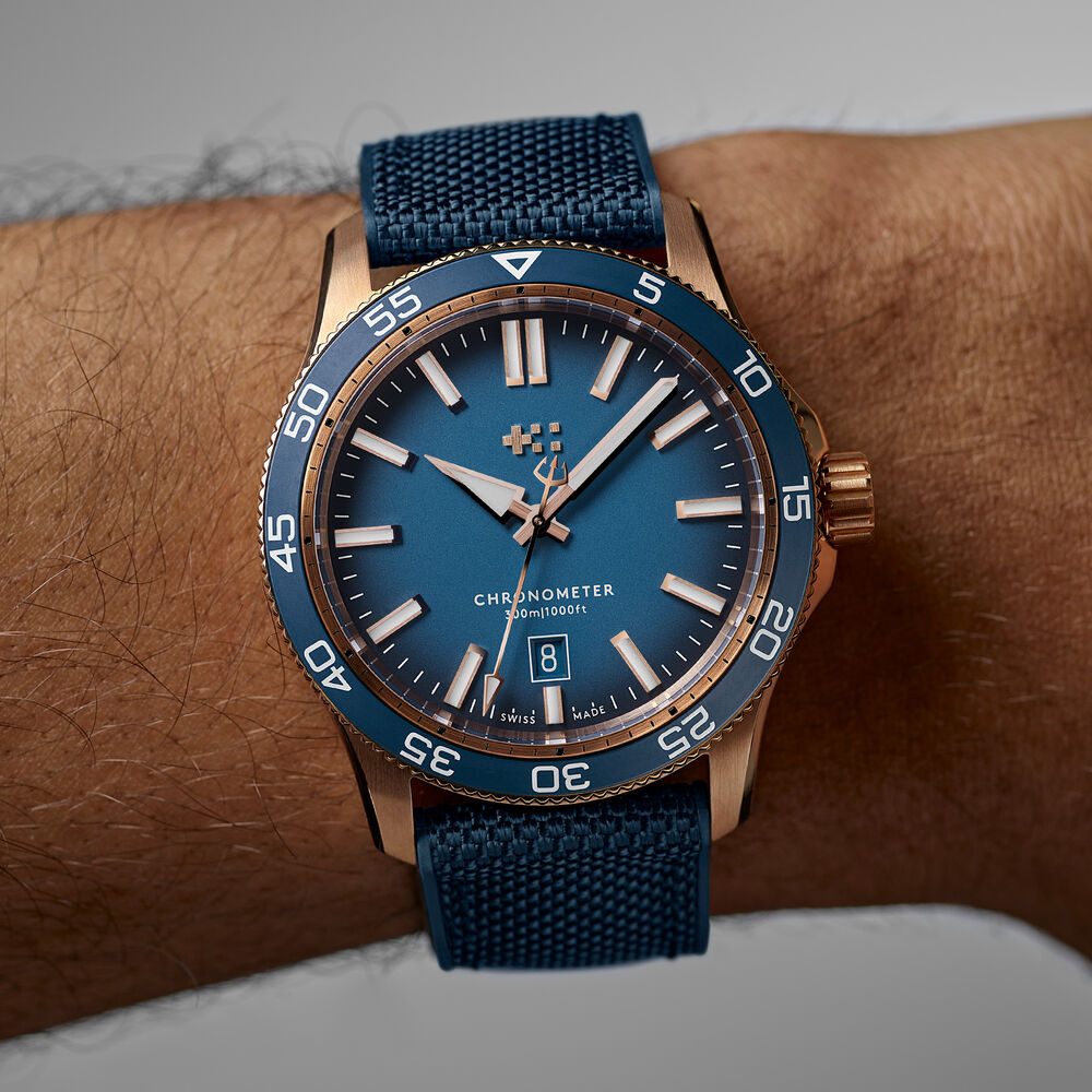 C60 Pro 300 Bronze 42mm — Blue Ombré thumbnail 2