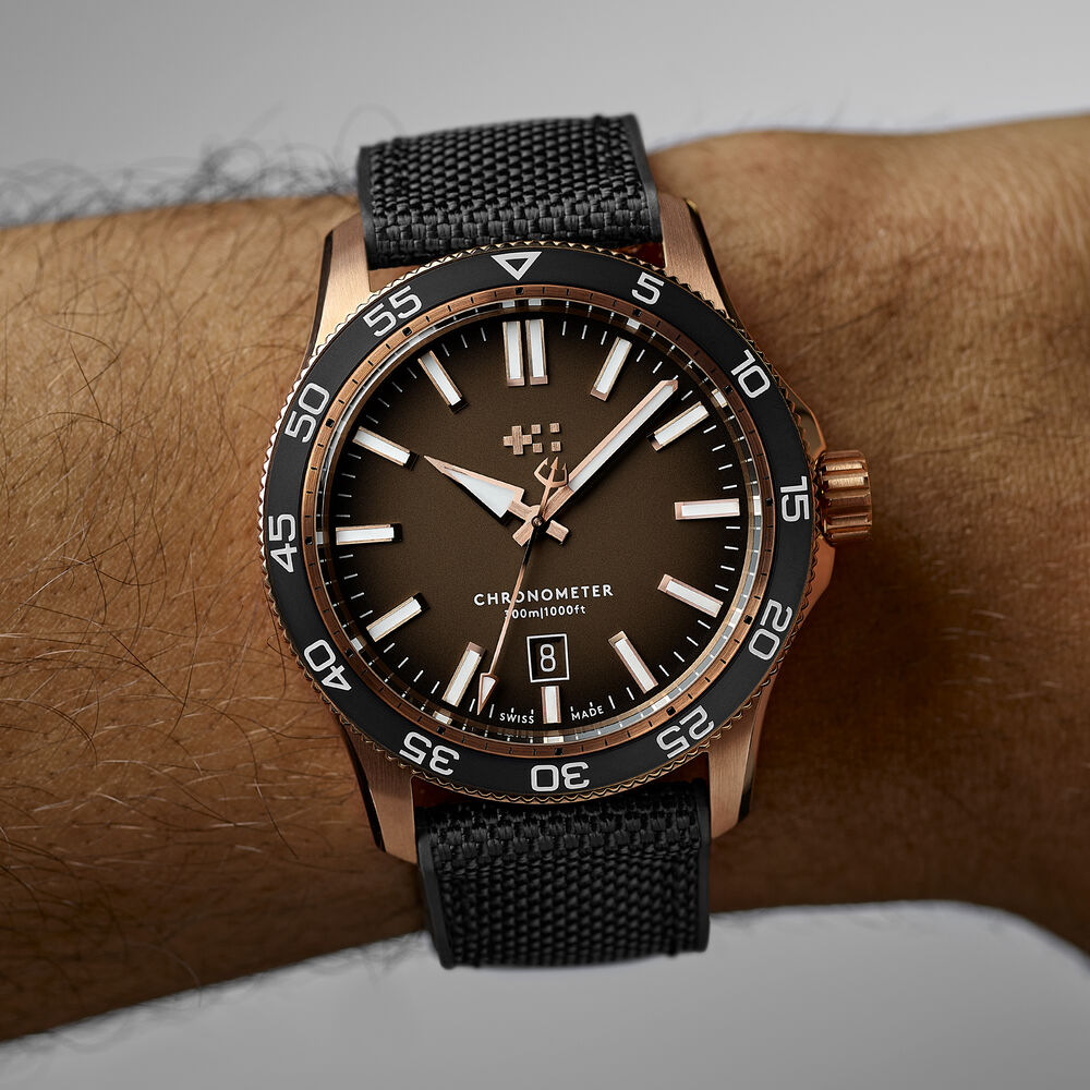 C60 Pro 300 Bronze 42mm — Brown Ombré/Black thumbnail 2
