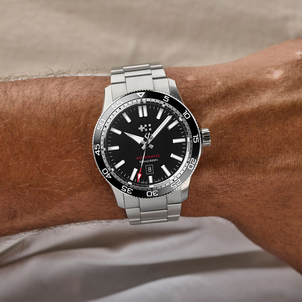 C60 Trident Pro 300 44mm — Black thumbnail 2