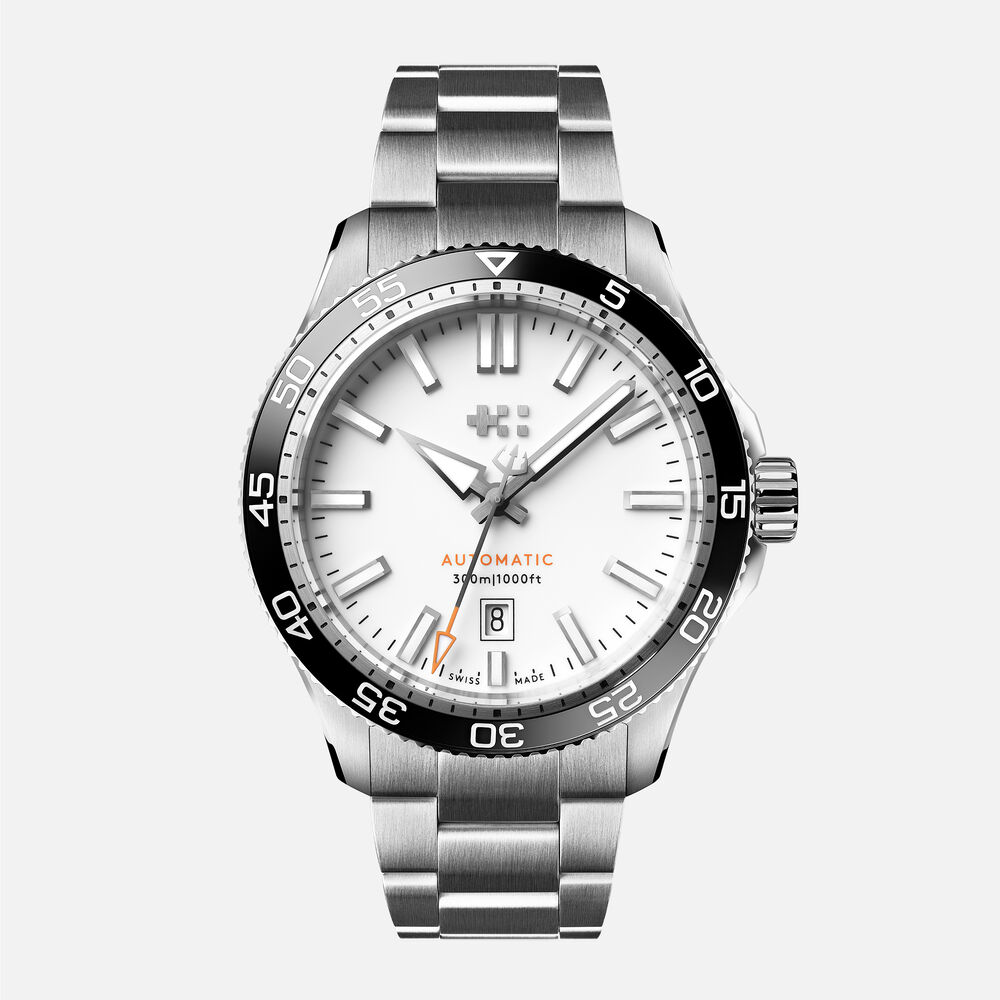 C60 Trident Pro 300 44mm — White/Black selected view